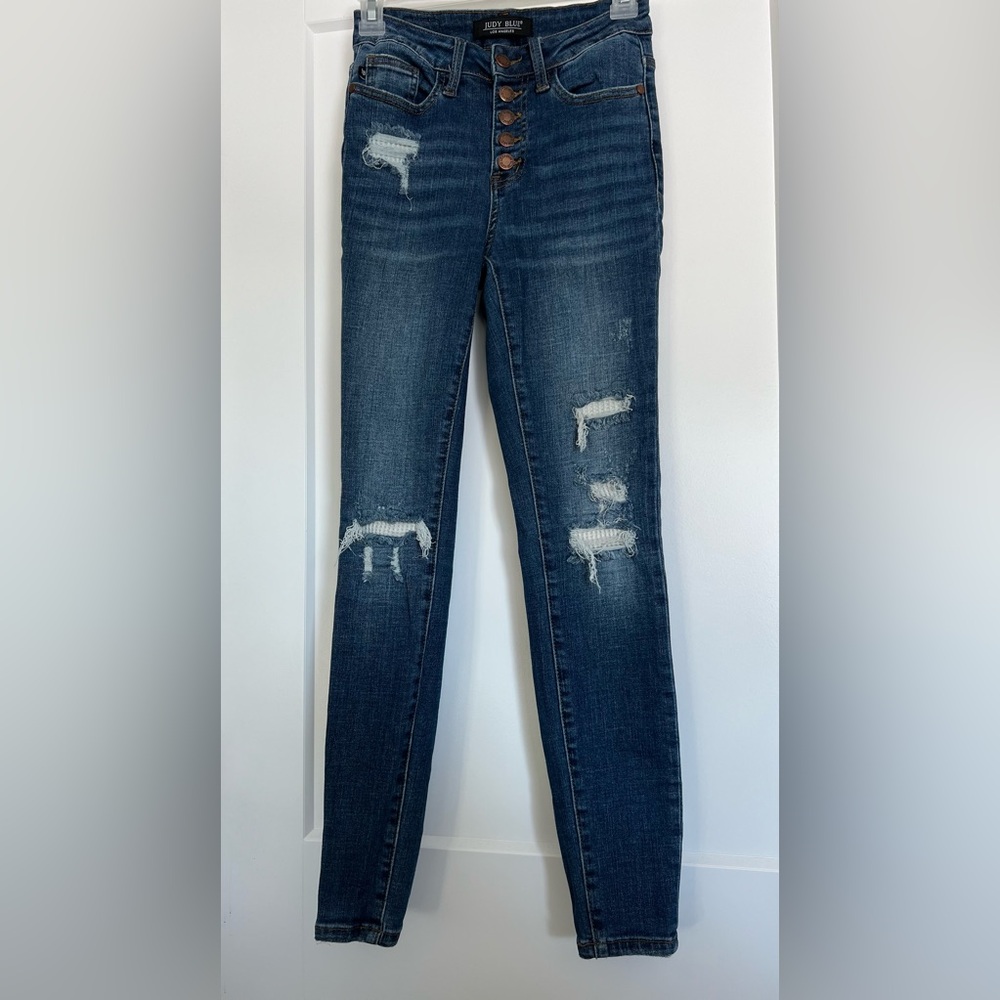 Judy Blue JB88307 MD-R Size 0/24 Distressed Jeans w/Thermal Patch